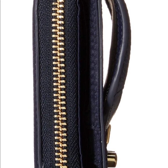 🆕VERA BRADLEY | Ultimate Wristlet - Picture 4 of 5